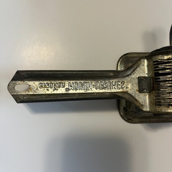 Vintage Kitchen Utensil / French Herb Mill / Mouli Persil Made in France - Picture 7 of 7